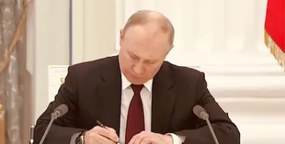 Russia to Redirect LNG Gas from Europe to Markets in Asia